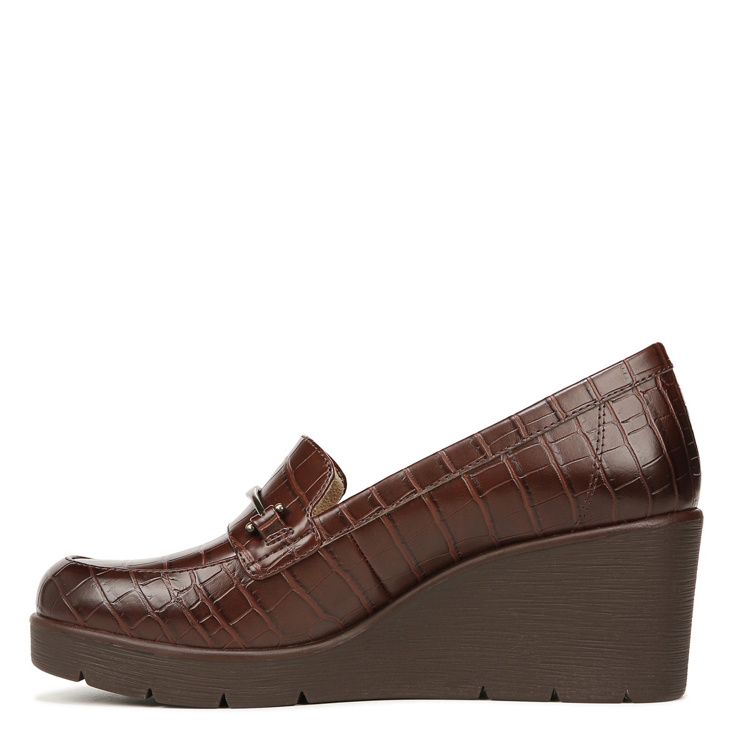 Peltz Shoes  Women's SOUL Naturalizer Achieve Loafer BROWN CROCO I2177S3201