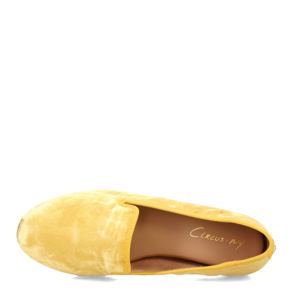 Women's Circus NY, Crissy Flat
