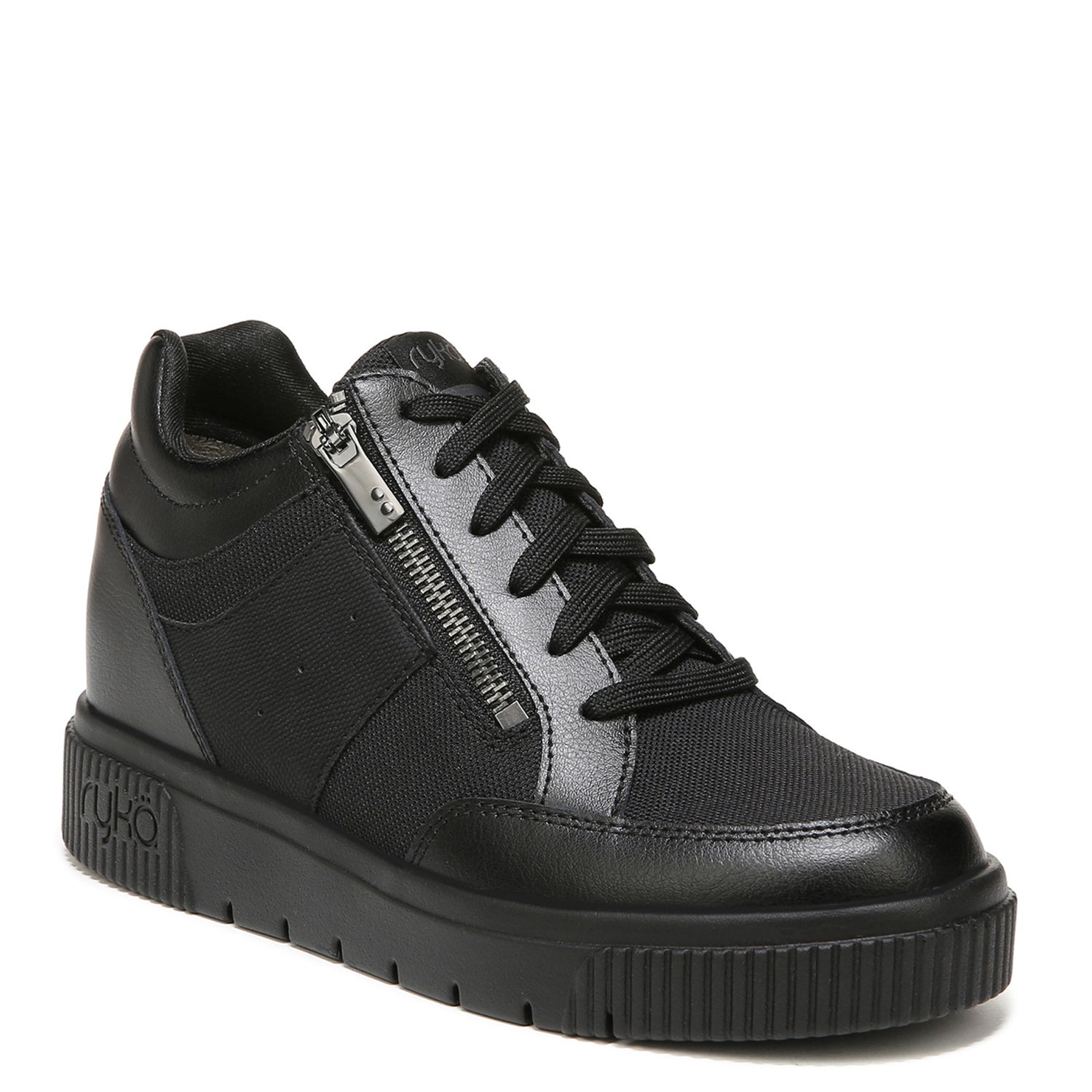 Peltz Shoes  Women's Ryka Victory Sneaker Black/Black I4134L1003