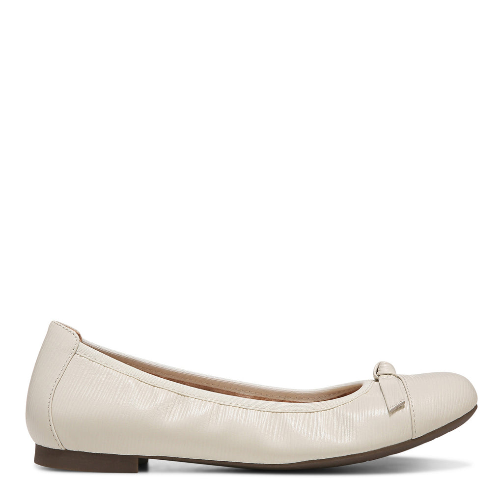 Women's Vionic, Amorie Flat