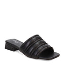 Women's Circus NY, Joana Sandal