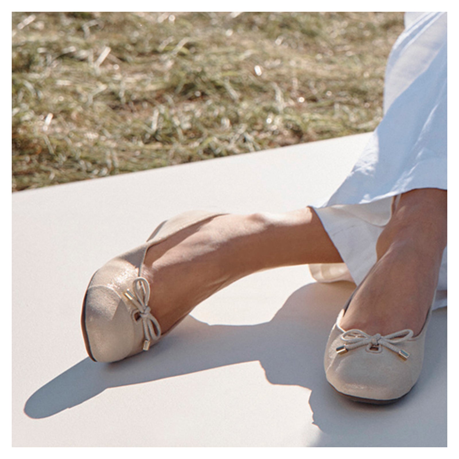 Women's Vionic, Klara Flat — Peltz Shoes