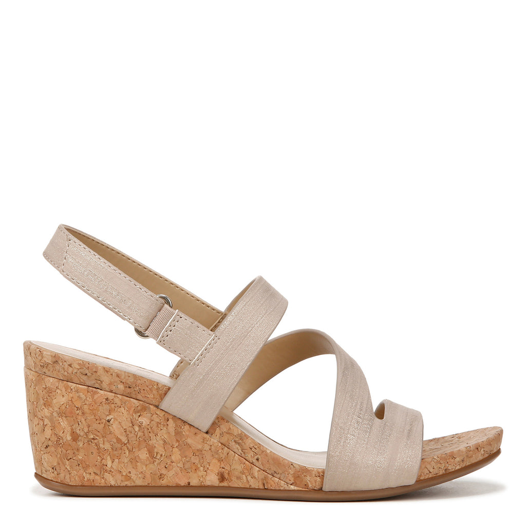 Women's Naturalizer, Adria Sandal