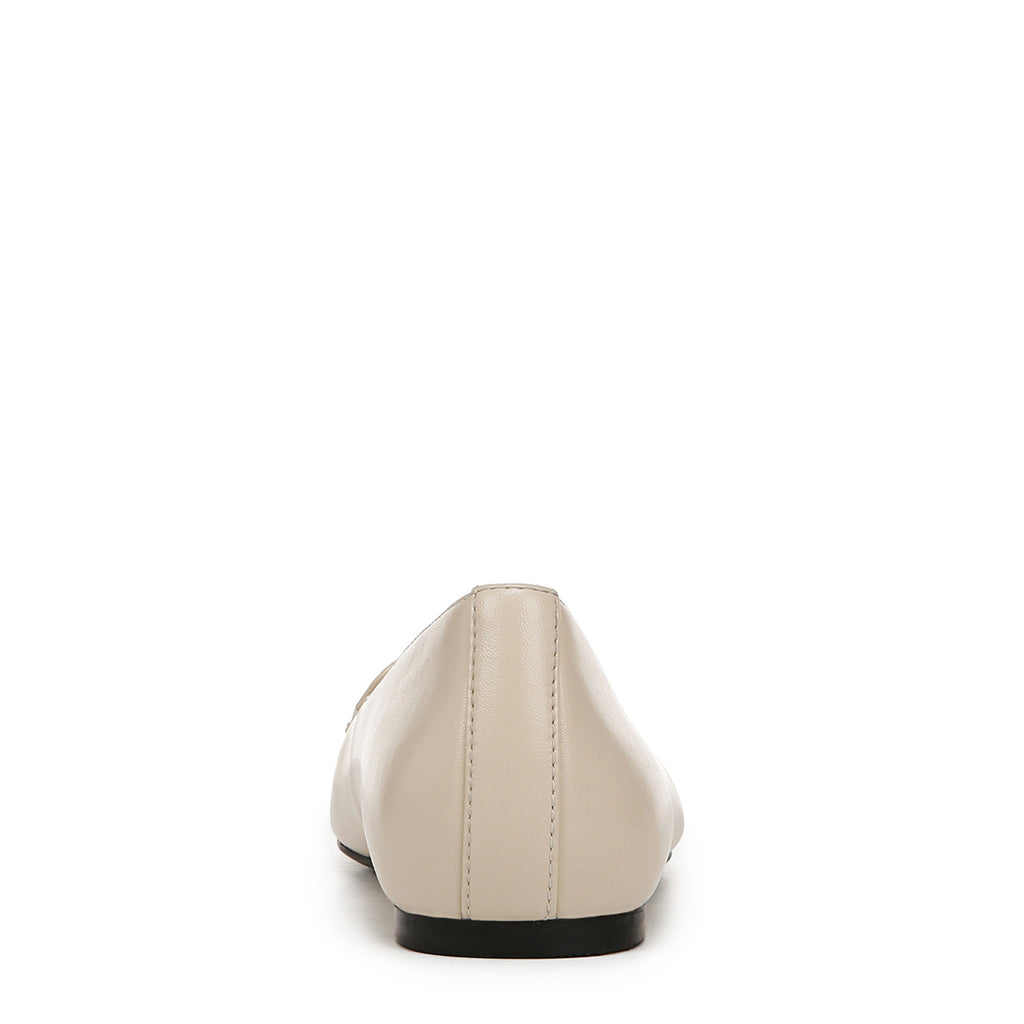 Women's Vionic, Hayes Flat