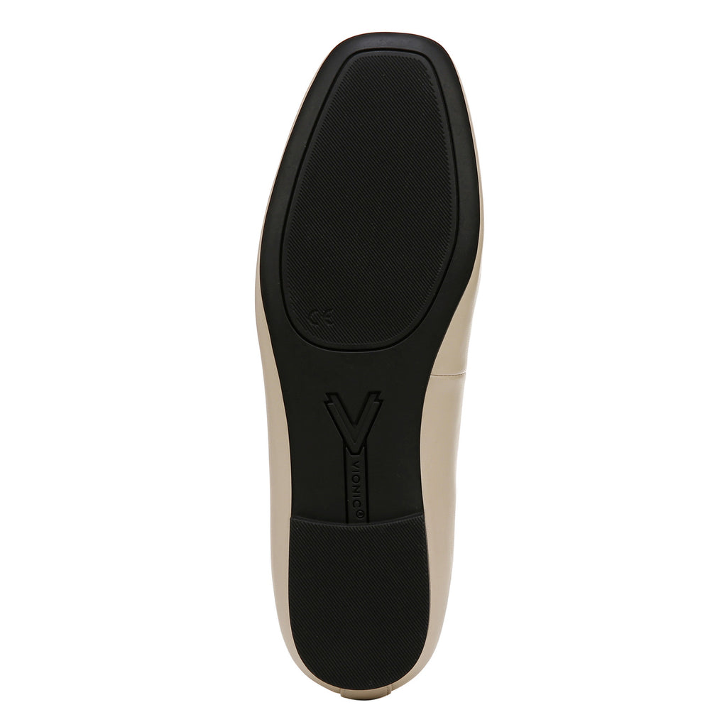 Women's Vionic, Hayes Flat