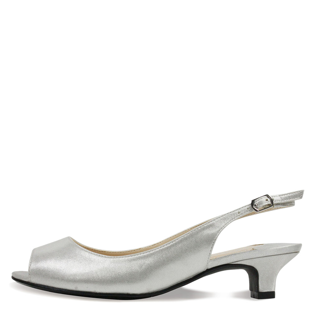 Women's J Renee, Jenvey Sandal