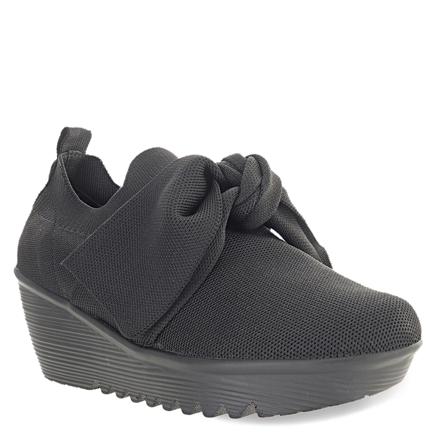 Peltz Shoes  Women's Bernie Mev Lulia Serenity Slip-On BLACK LULIA SER BK