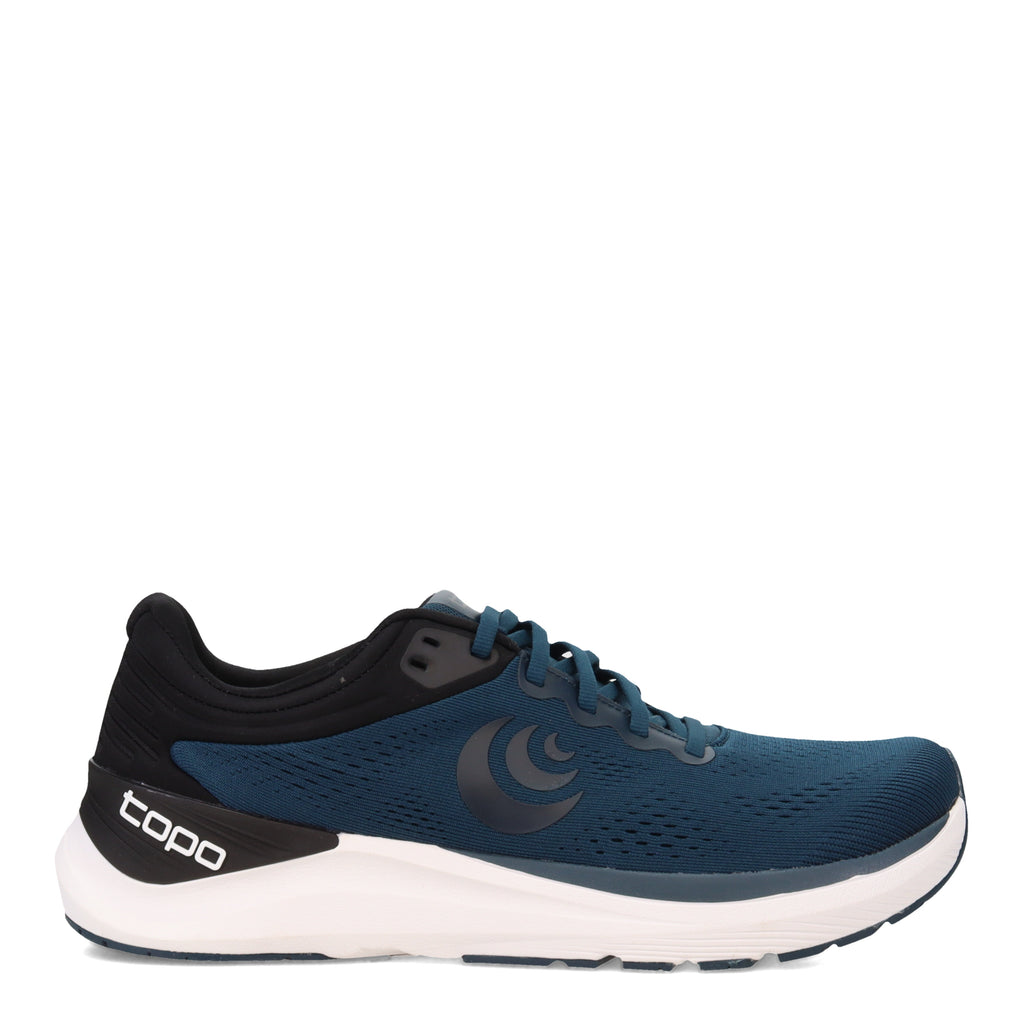 Men's Topo, Ultrafly 4 Running Shoe - Wide Width