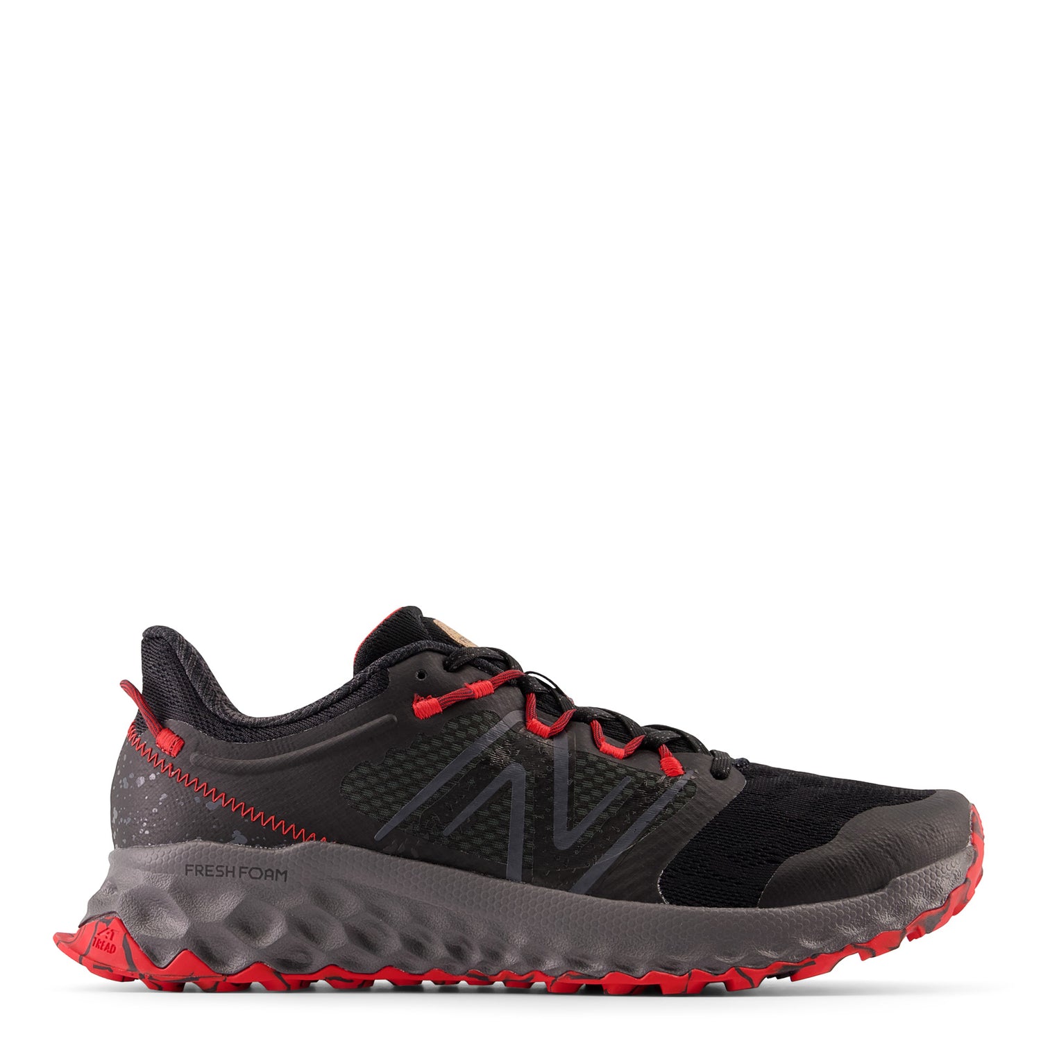 Peltz Shoes  Men's New Balance Fresh Foam Garoe Trail Running Shoe BLACK/RED MTGAROLB