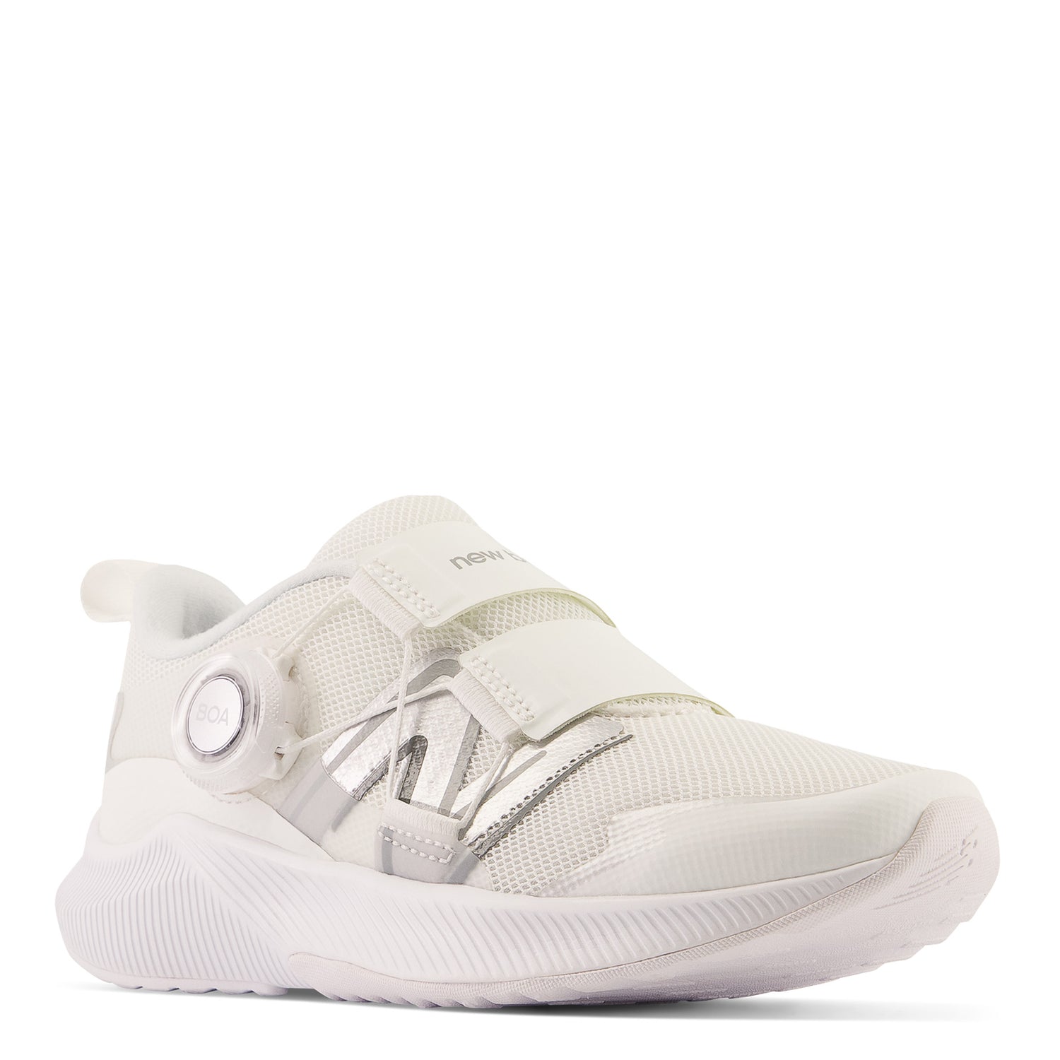 Peltz Shoes  Girl's New Balance Fuel Core Reveal v4 Sneaker - Little Kid WHITE PTRVLWH4