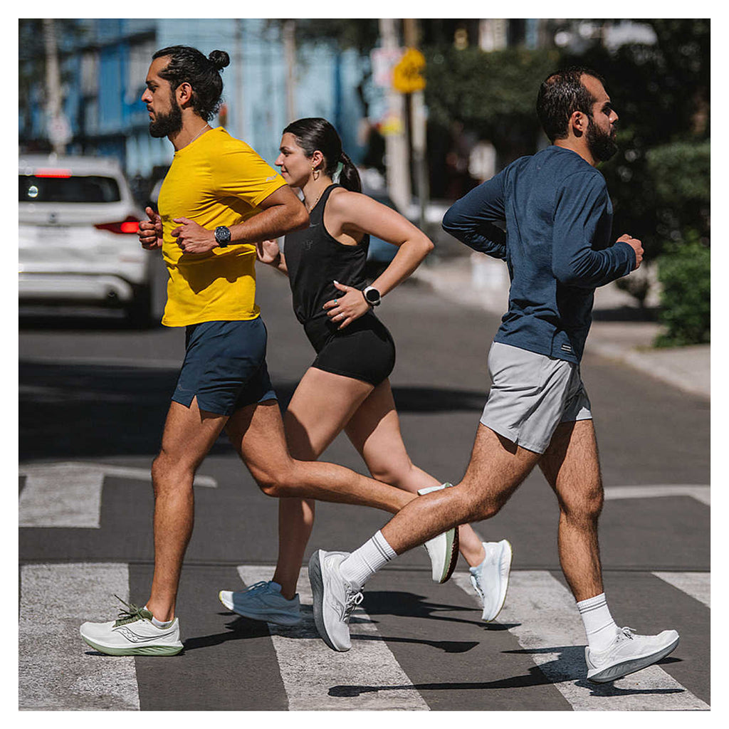 Women's Saucony, Ride 18 Running Shoe - Wide Width