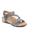 Peltz Shoes  Women's Taos Trulie Sandal Dark Grey TRU-16406-DKGY