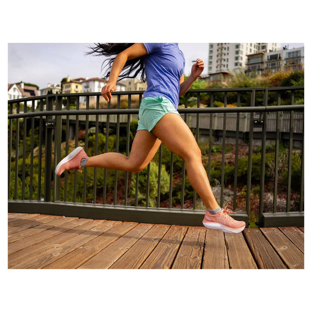 Women's Topo Atmos Running Shoe SALMON W069-DROWHT