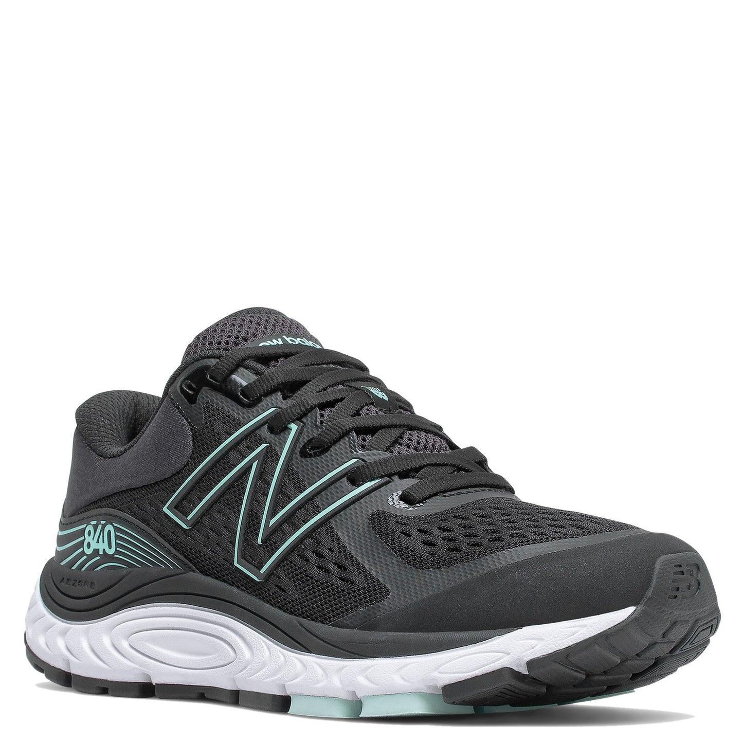 Peltz Shoes  Women's New Balance 840v5 Running Shoe BLACK W840BM5