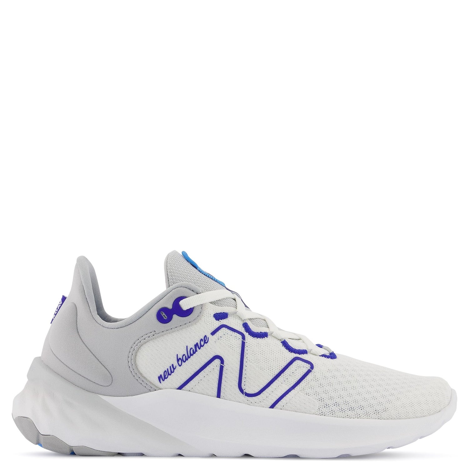 Peltz Shoes  Women's New Balance Fresh Foam Roav v2 Running Shoe WHITE WROAVMG2