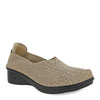 Peltz Shoes  Women's Bernie Mev Yael Fly Slip-On LIGHT GOLD YAEL FLY LTGLD