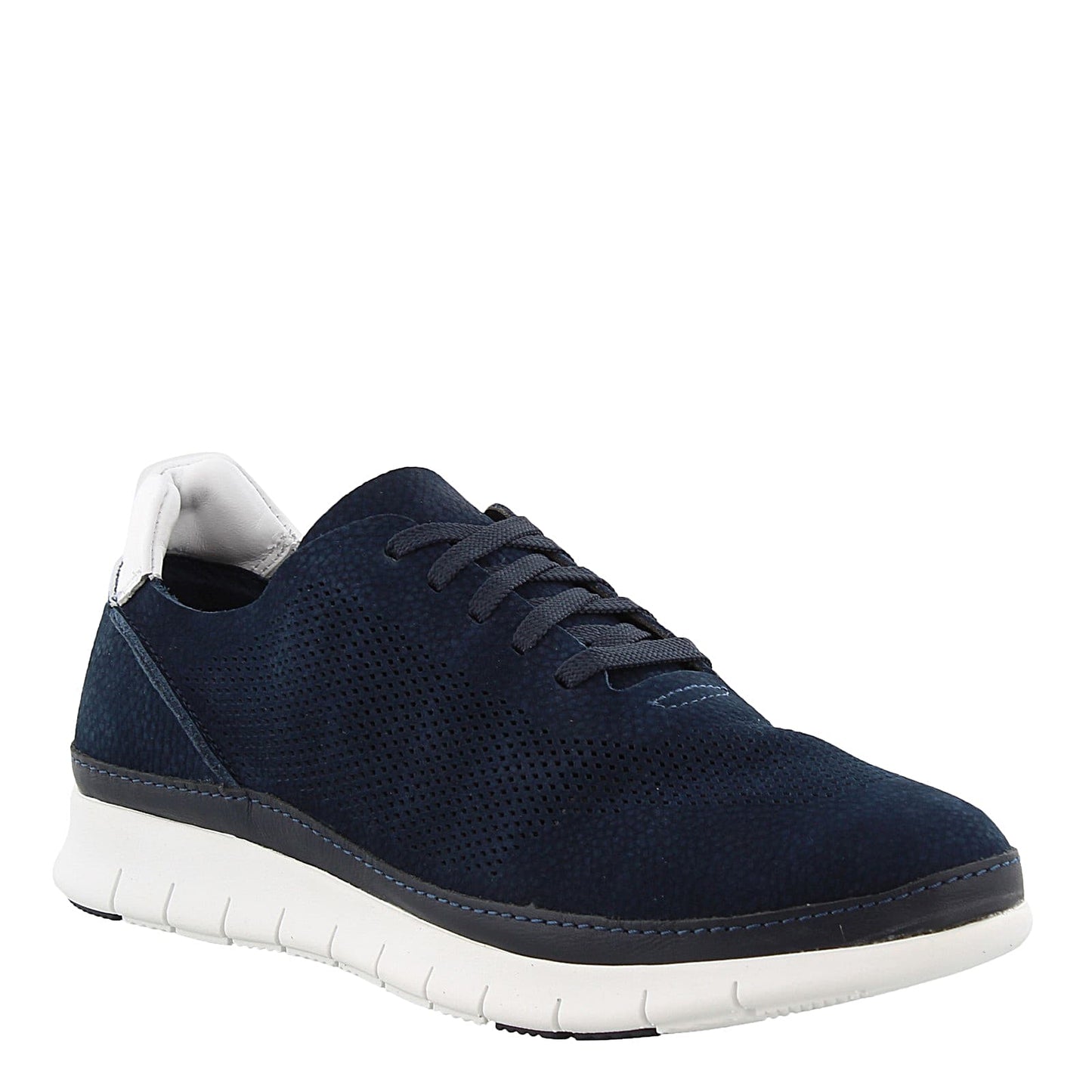 Peltz Shoes  Men's Vionic Tucker Walking Sneakers
