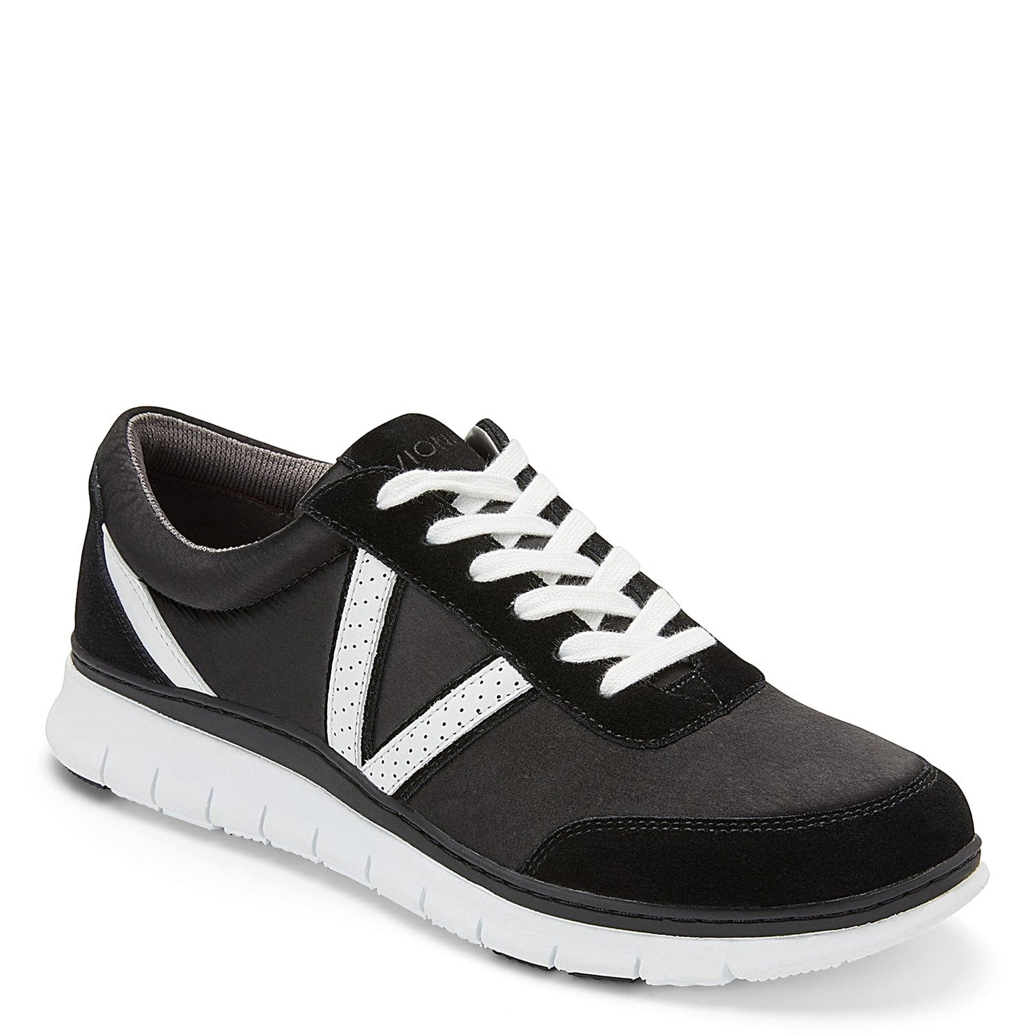 Peltz Shoes  Women's Vionic Nana Sneaker