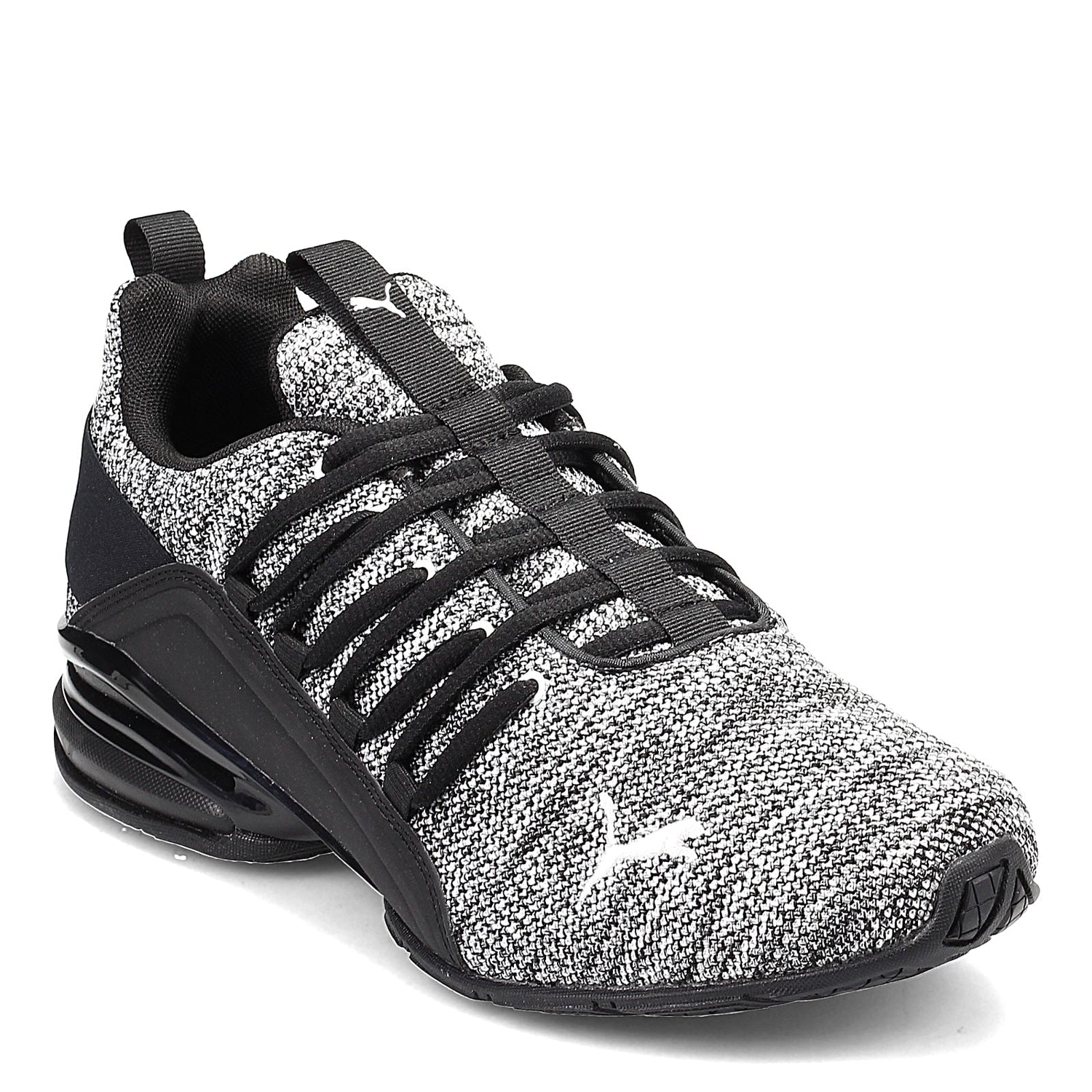 Peltz Shoes  Men's Puma Axelion Training Shoe