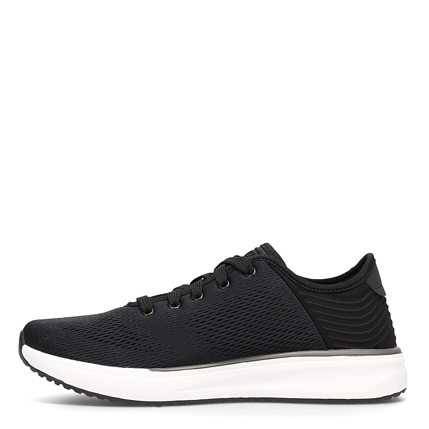 Peltz Shoes  Men's Skechers Relaxed Fit: Crowder - Freewell Sneaker