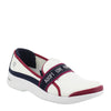 Peltz Shoes  Women's Bzees Attraction Slip-On