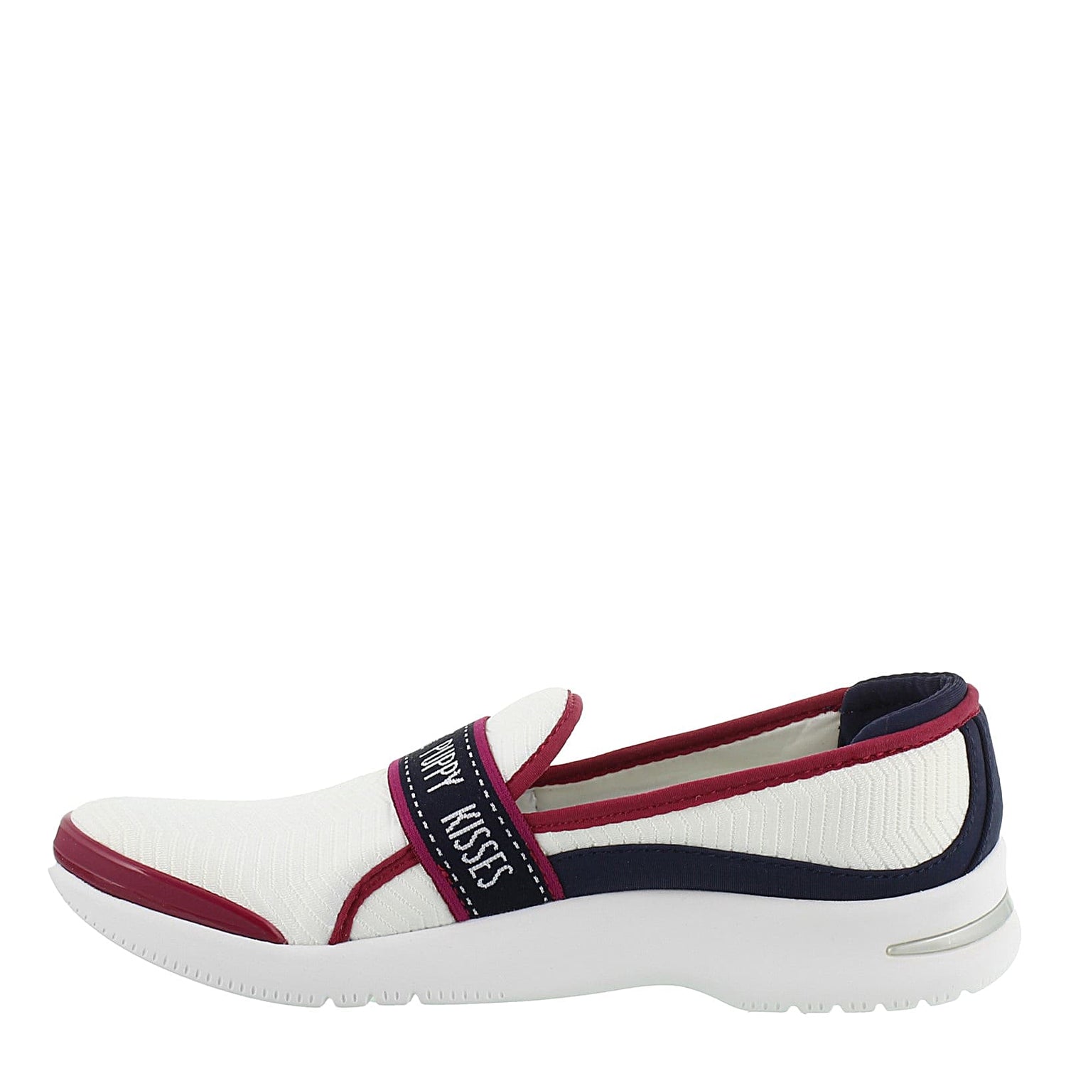 Peltz Shoes  Women's Bzees Attraction Slip-On