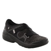Peltz Shoes  Women's Bzees Offbeat Sneaker
