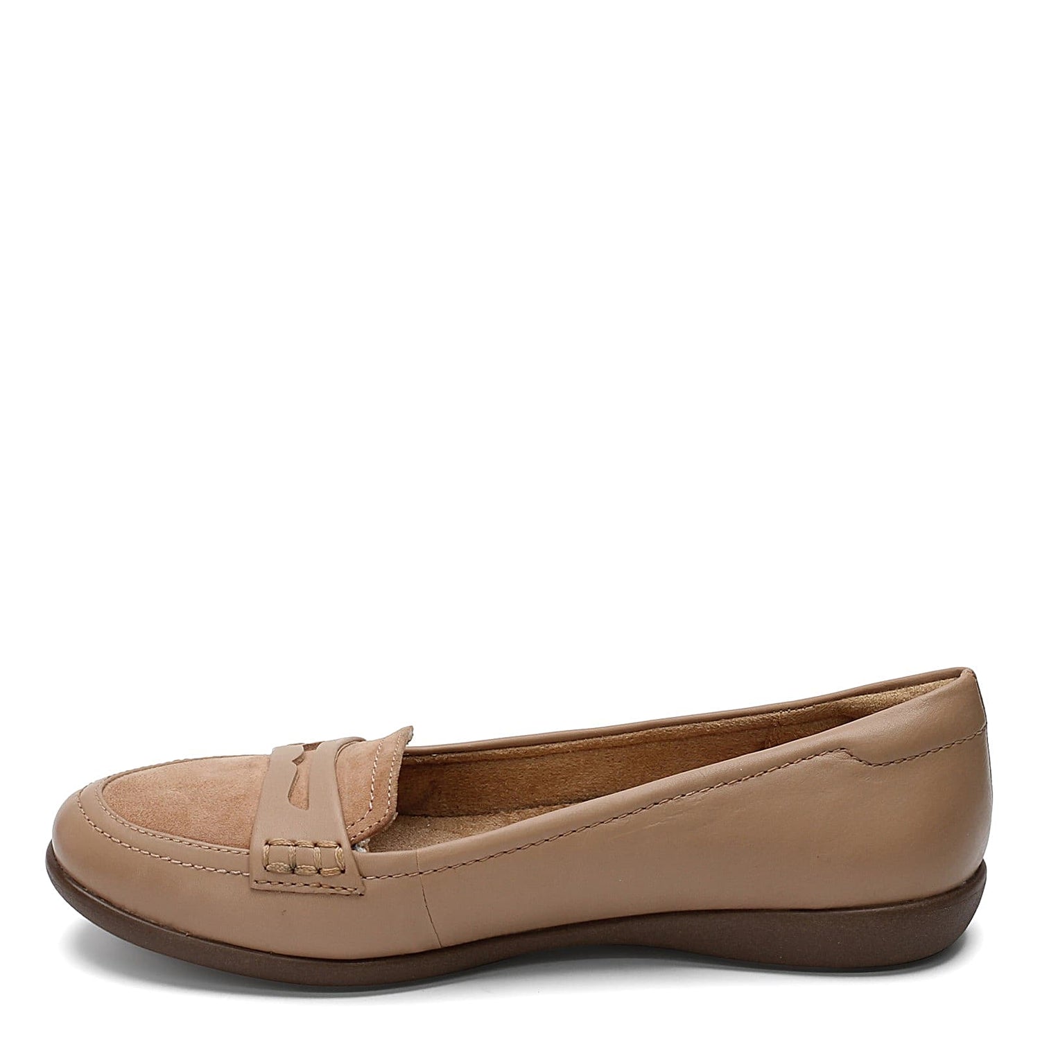 Peltz Shoes  Women's Naturalizer Finley Flat