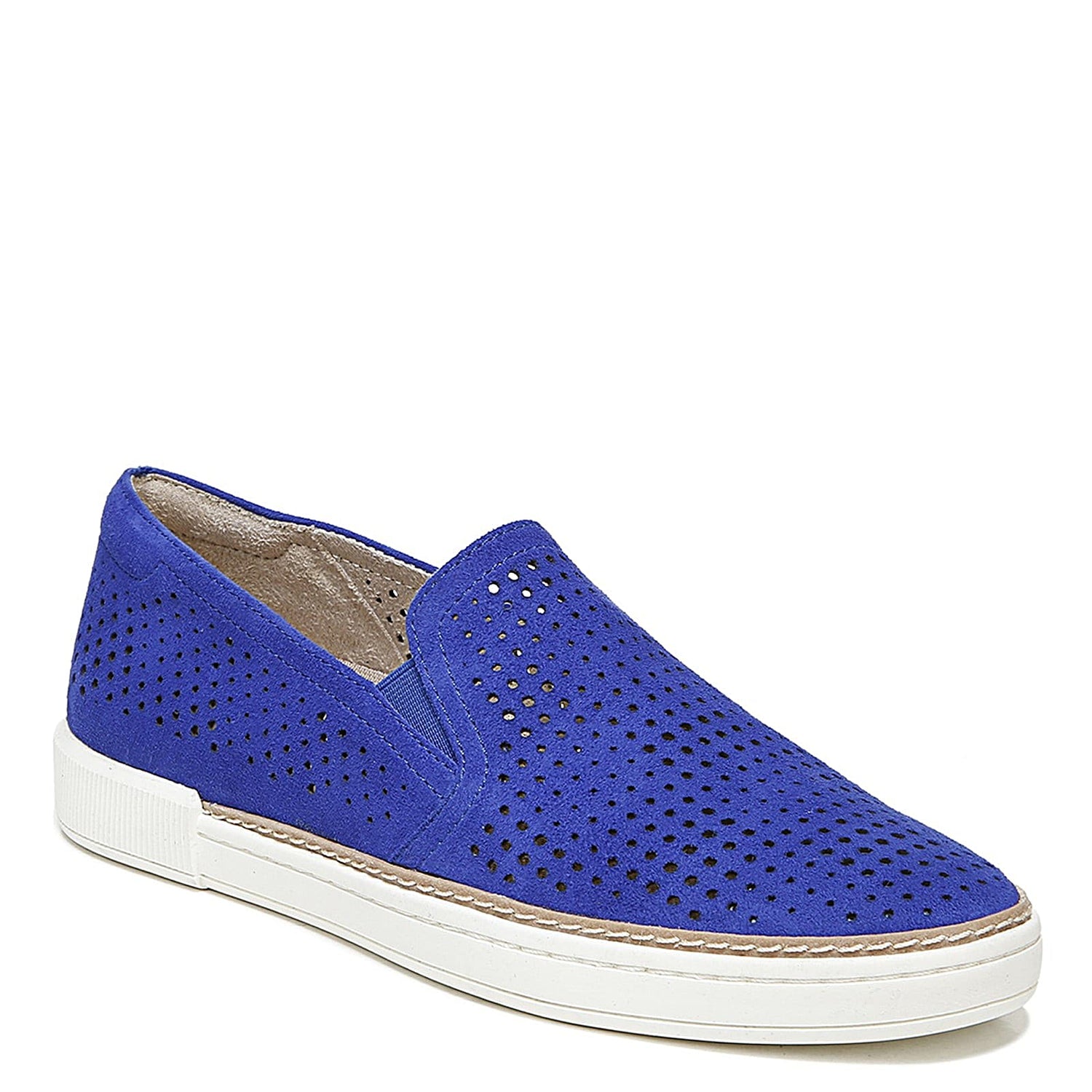 Peltz Shoes  Women's Naturalizer Zola Slip-On