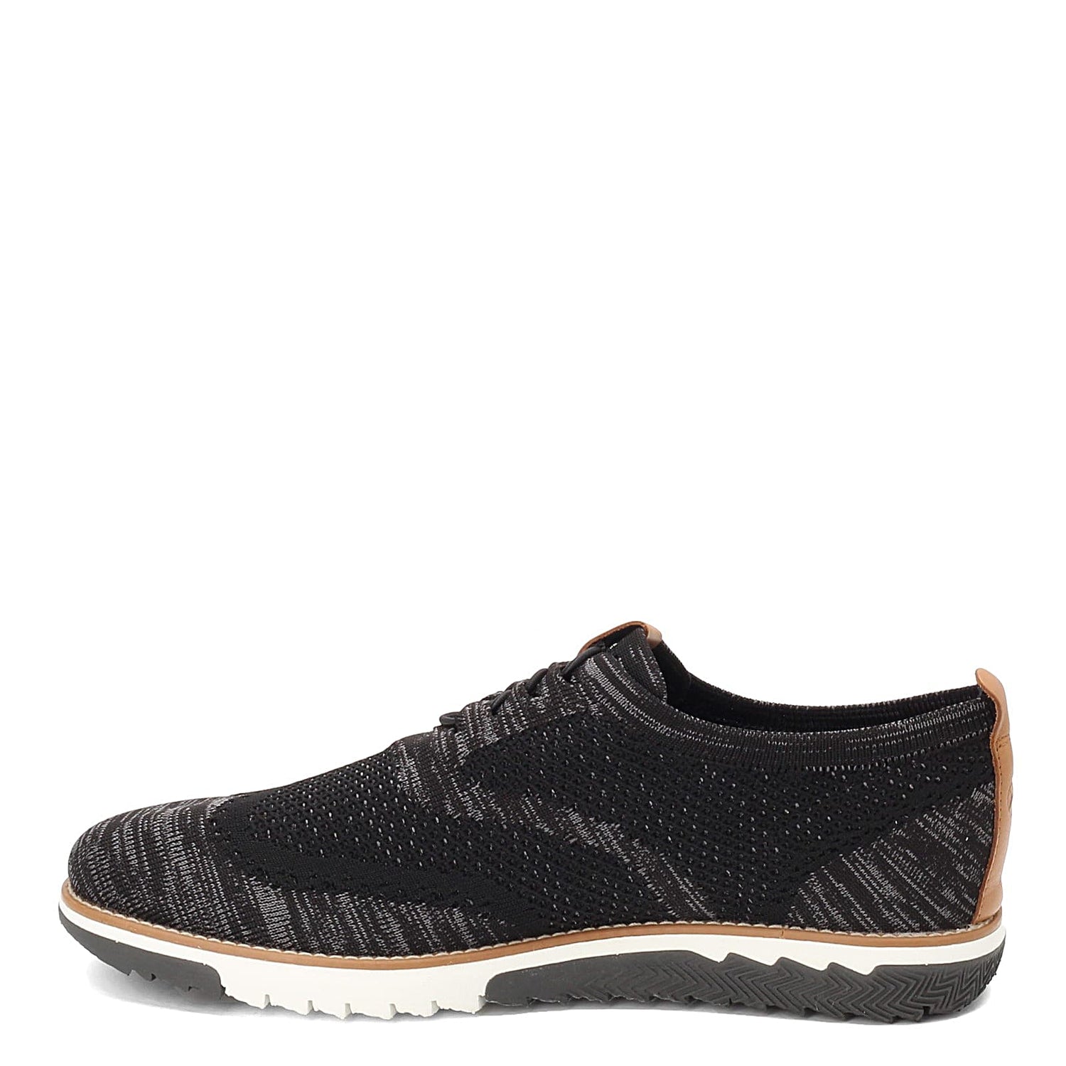 Peltz Shoes  Men's Hush Puppies Expert Wingtip Knit Oxford