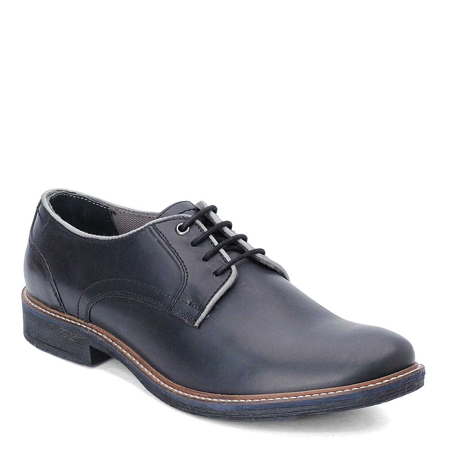 Peltz Shoes  Men's Hush Puppies Giles Plain Toe Oxford