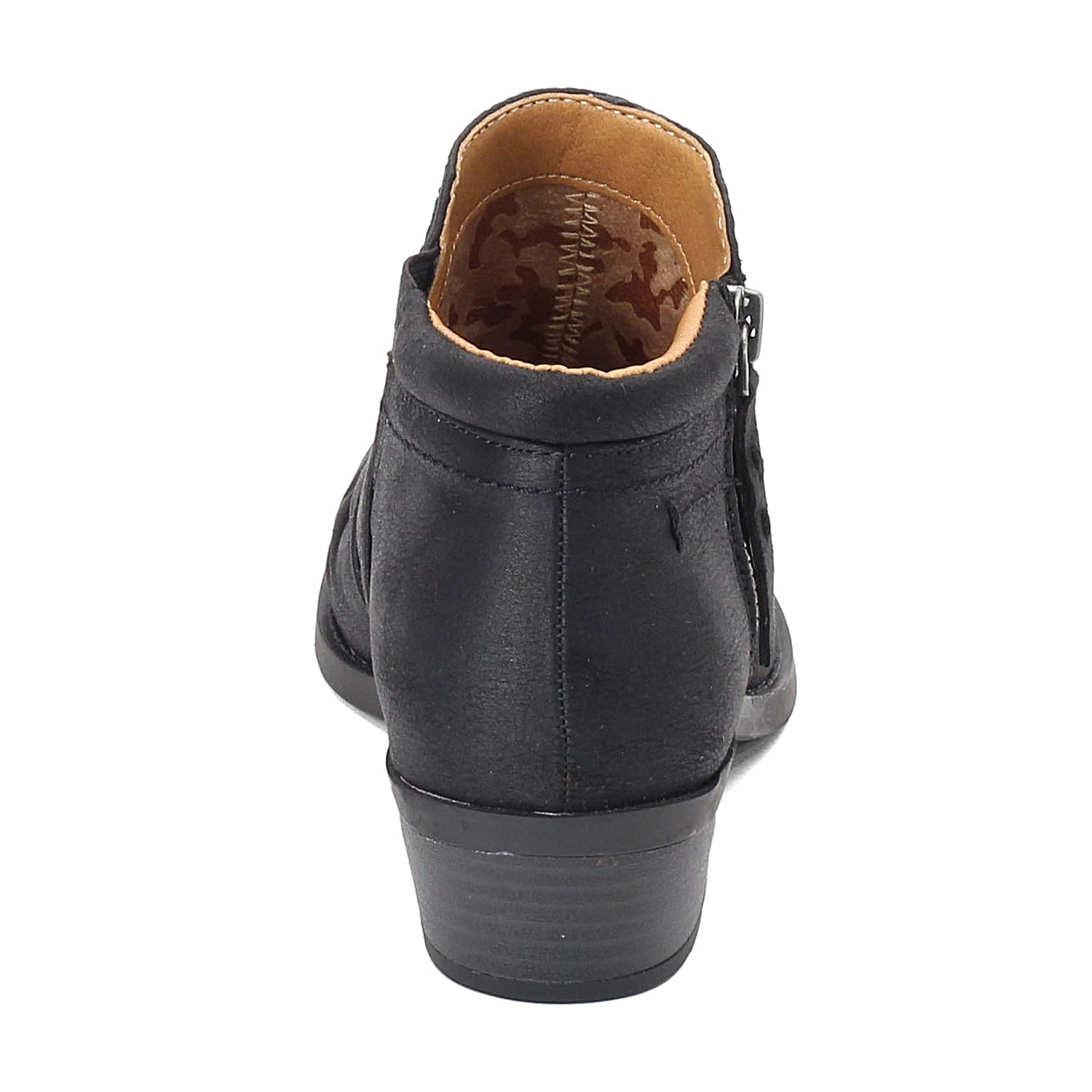 Peltz Shoes  Women's White Mountain Dalilah Bootie